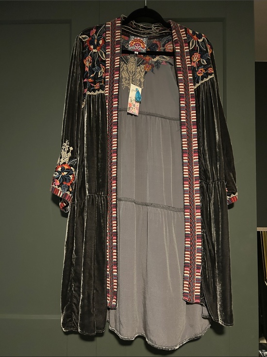 Johnny Was Jackets & Blazers - Johnny Was Charcoal Velvet Embroidered Kimono Duster